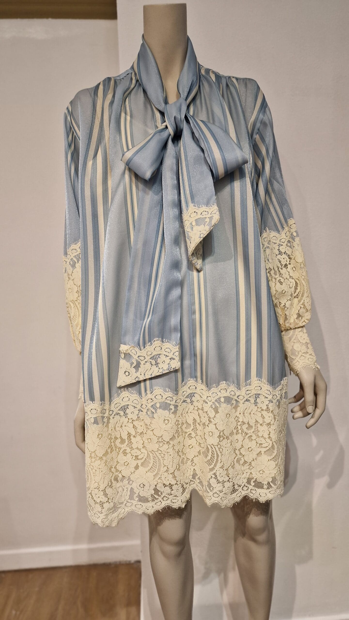 37-Gestreepte jurk met strik - Afbeelding 4